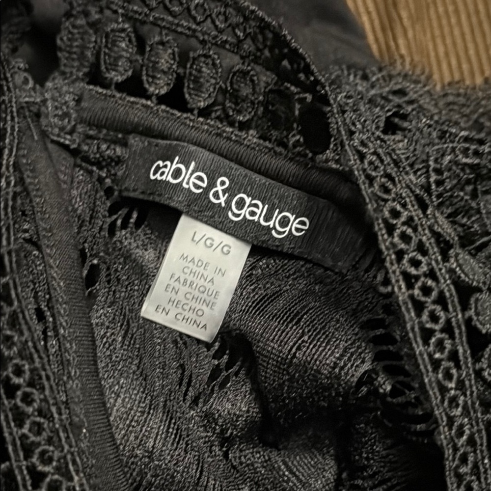 ⬇️Cable & Gauge Black Mock Neck Top with Intricate Lace Design - Picture 4 of 5